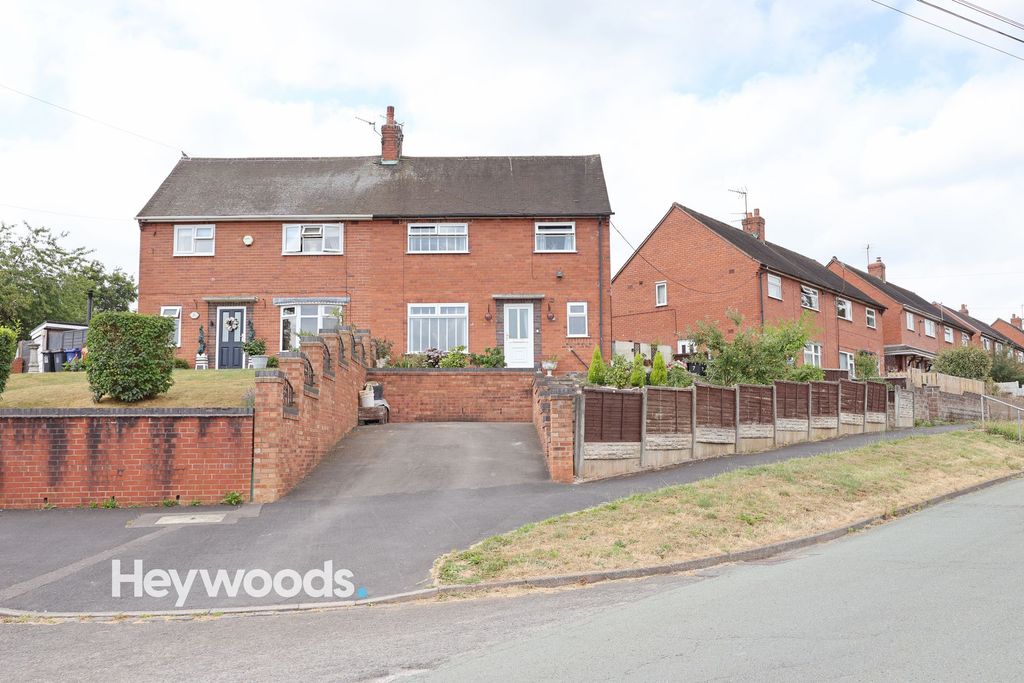 Property photo 1 of 42