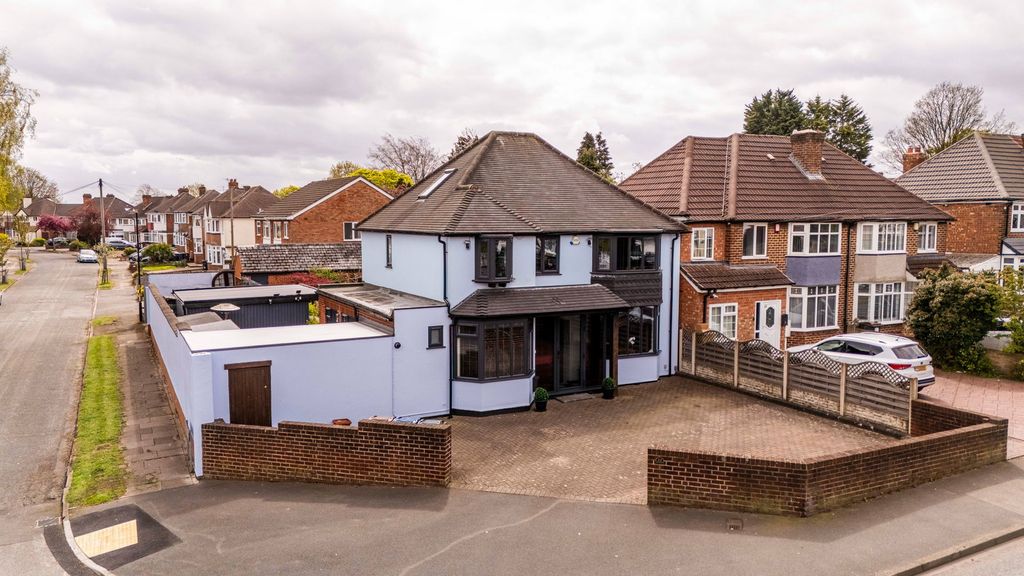 Property photo 1 of 29