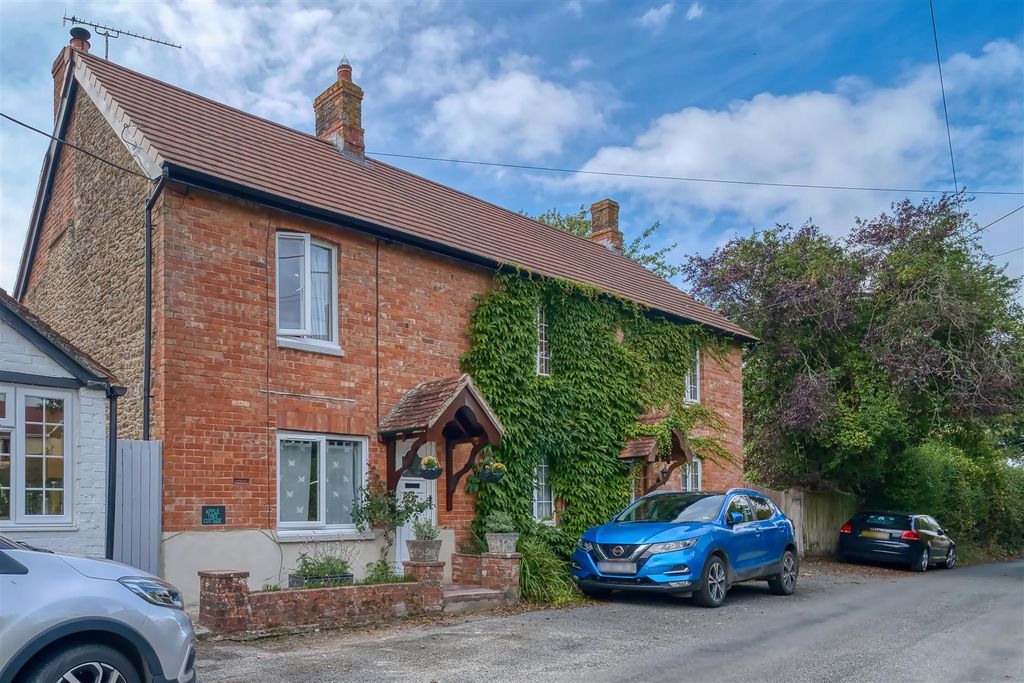 Property photo 1 of 9