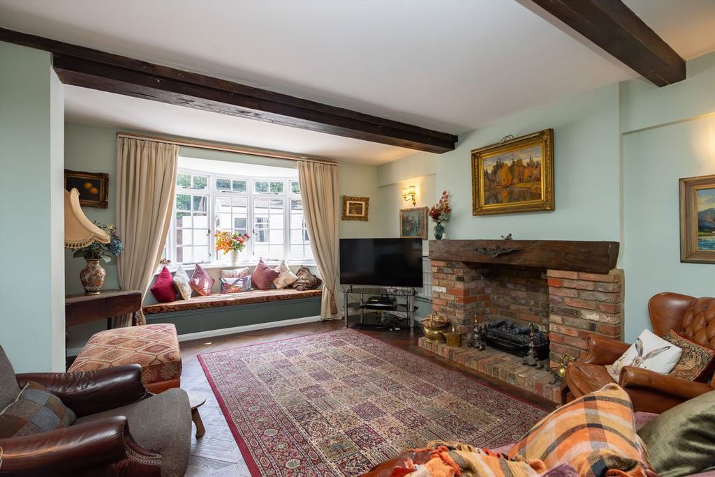 Property photo 2 of 16