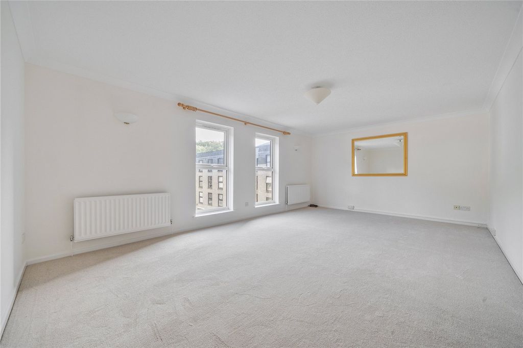 Property photo 3 of 14 Picture No. 08