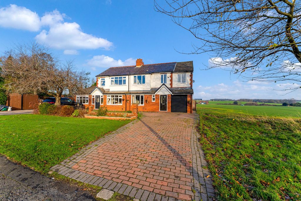 Property photo 1 of 36