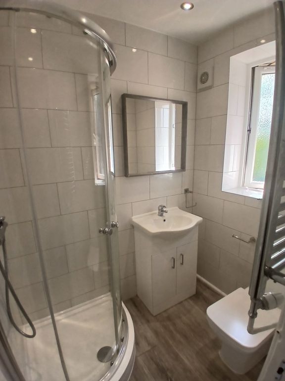 Property photo 2 of 11 Shower Room 1