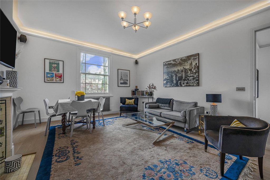 Property photo 1 of 18 Reception