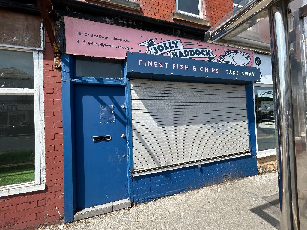 Property photo 2 of 3 Shop Front