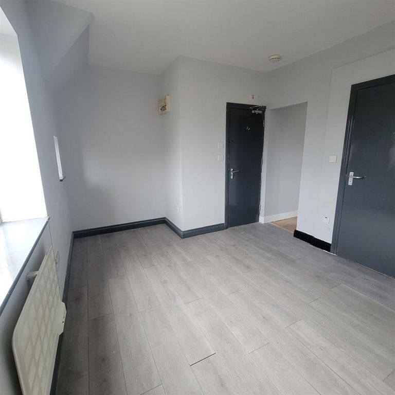 Property photo 2 of 6 Whatsapp Image 2026-04-28 At 10.15.00 (2).Jpeg