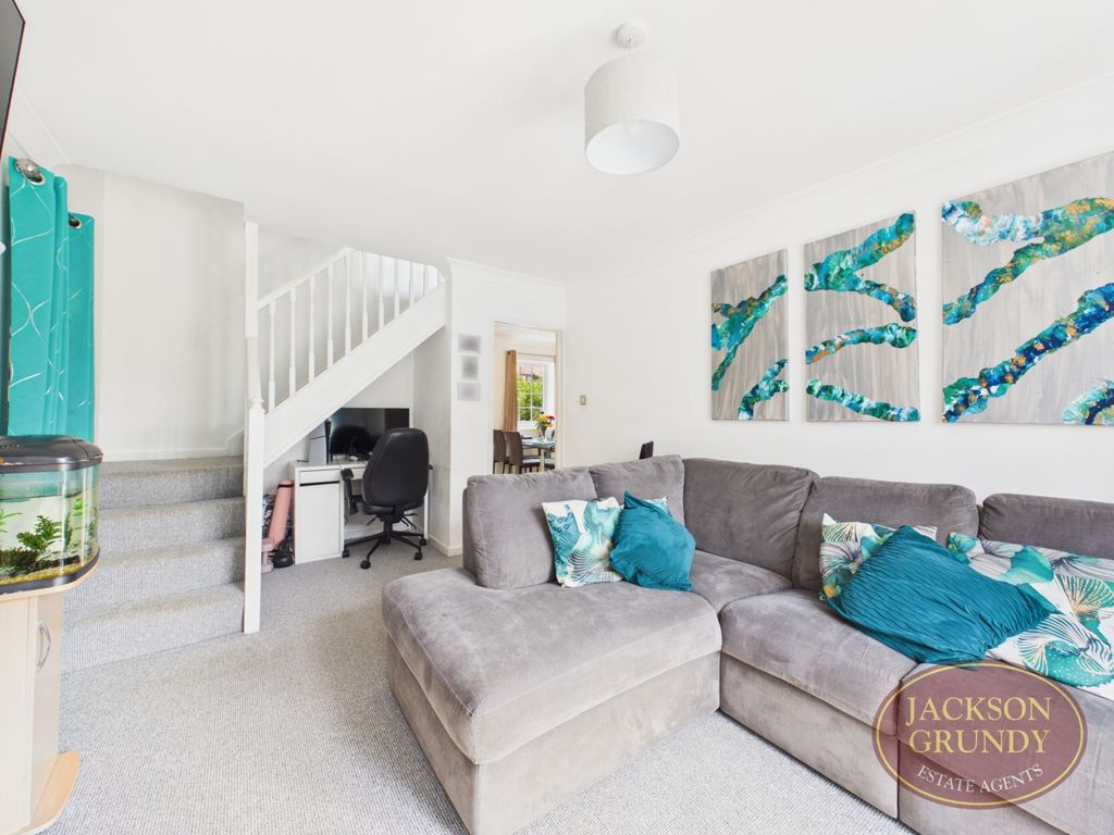 Property photo 3 of 13 Pembroke Way