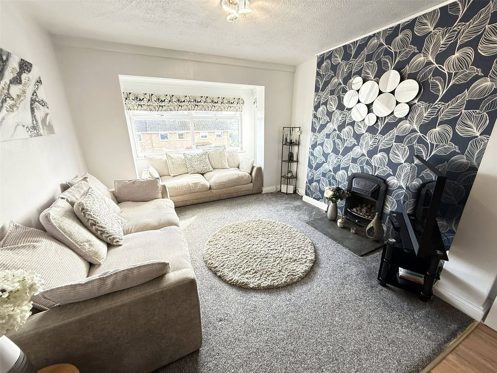 Property photo 2 of 27 Picture No. 22