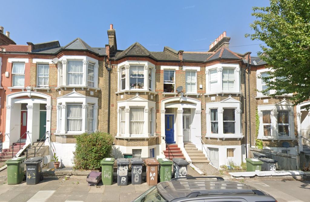Property photo 1 of 13 4306912