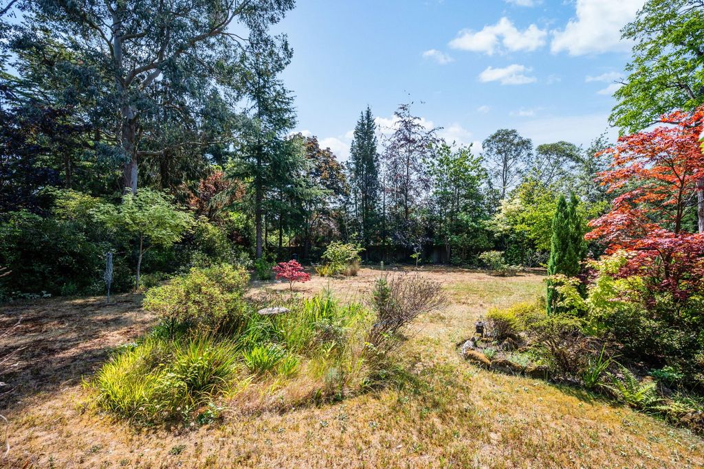 Property photo 3 of 25