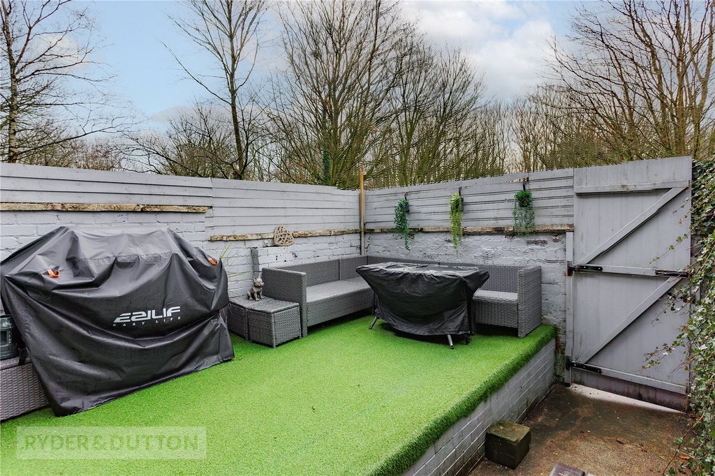 Property photo 2 of 20 Garden