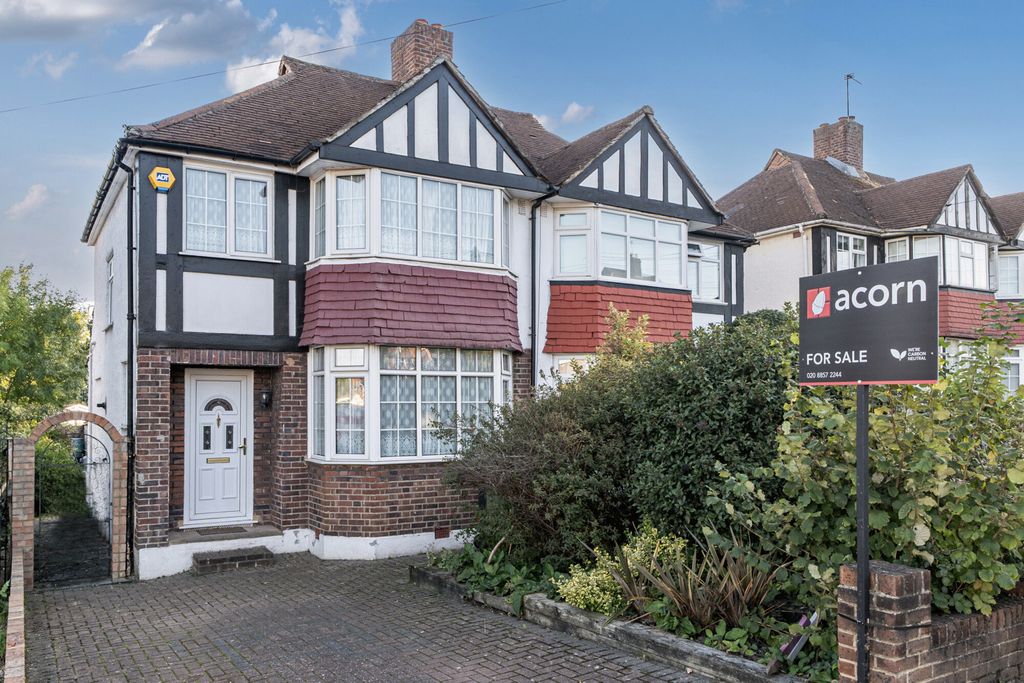 Property photo 1 of 18 Exterior