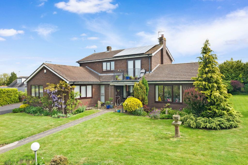 Property photo 1 of 35