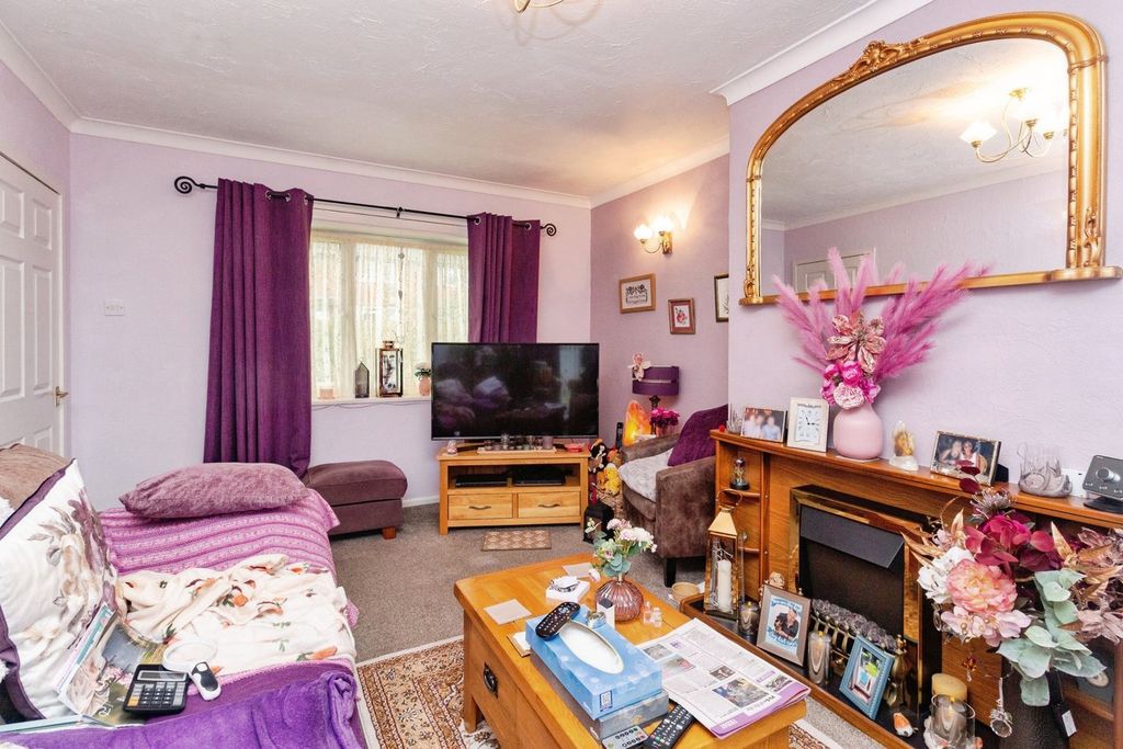 Property photo 3 of 15