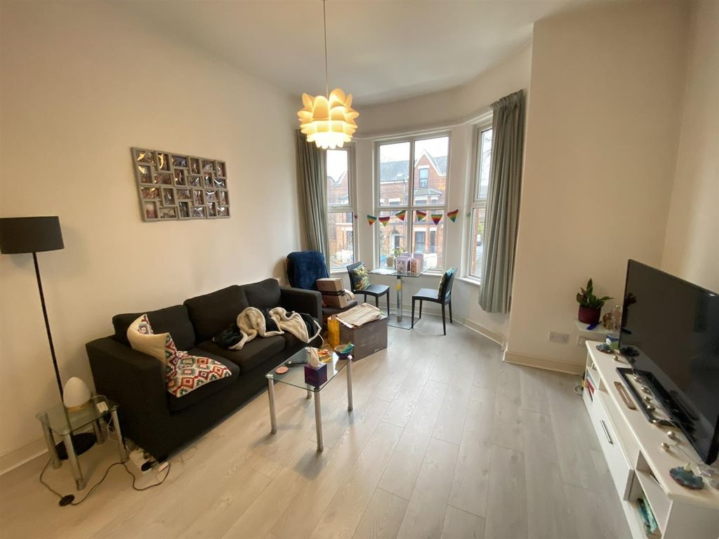 Property photo 2 of 9 Lounge Diner