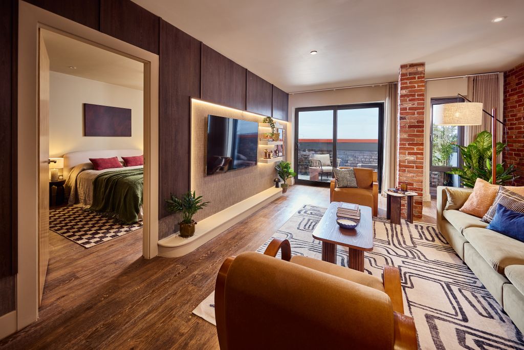 Property photo 3 of 17