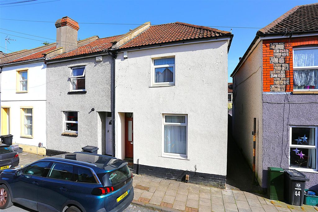 Property photo 1 of 23