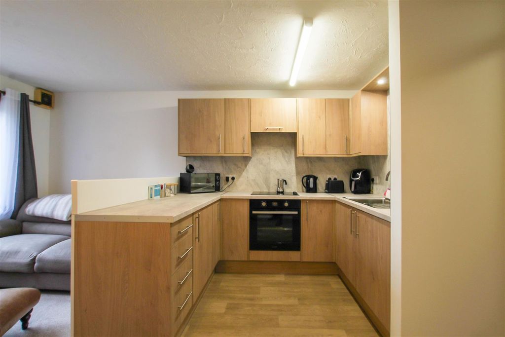 Property photo 3 of 8 Img_9225.Jpg