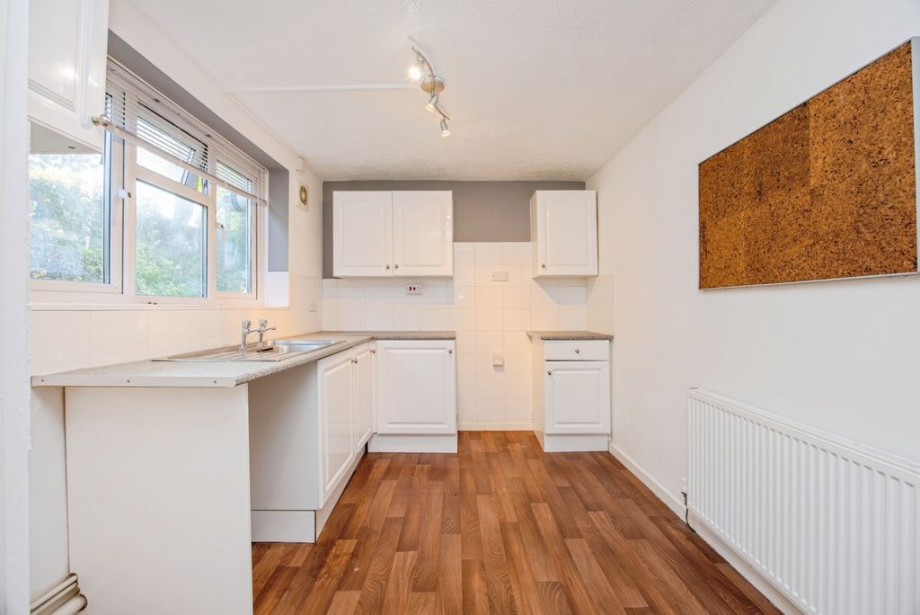 Property photo 3 of 17 Photo