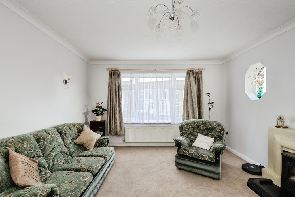 Additional image 8 of 2 bed bungalow for saleCoalbrook Road, Grovesend, Swansea SA4