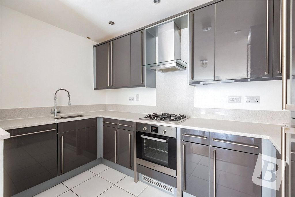 Property photo 2 of 16 Picture No. 26