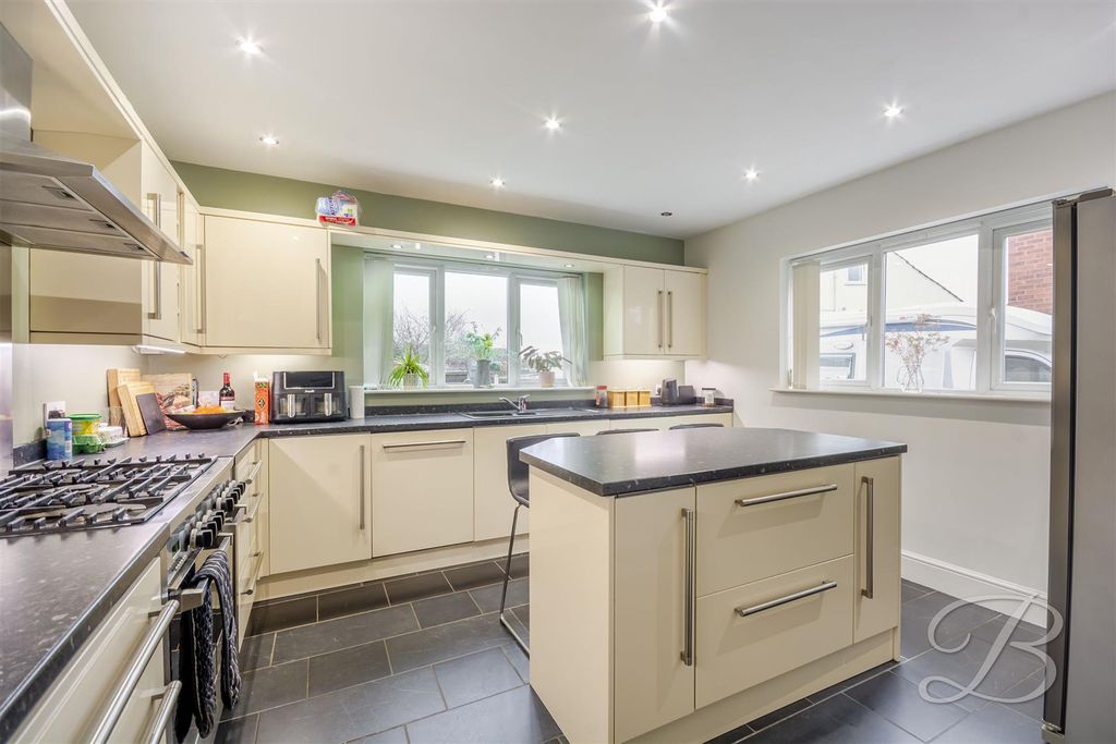 Property photo 2 of 31 Ccltd-11.Jpg