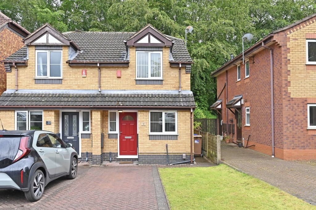 Property photo 2 of 13