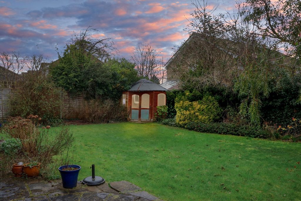 Property photo 2 of 3 Garden