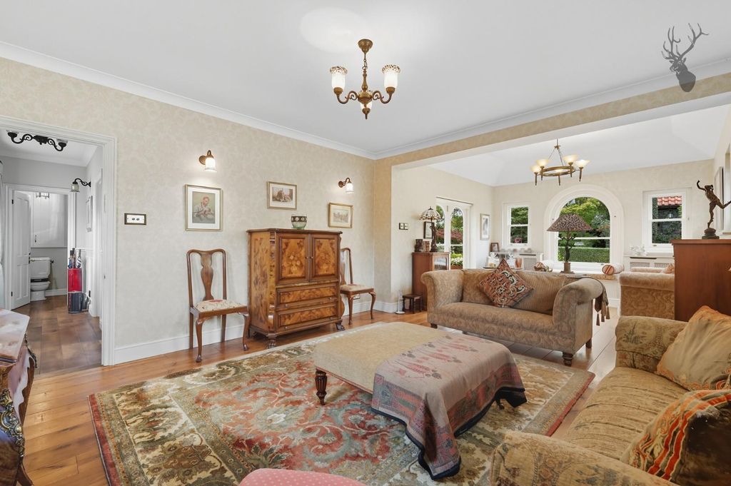 Property photo 2 of 26