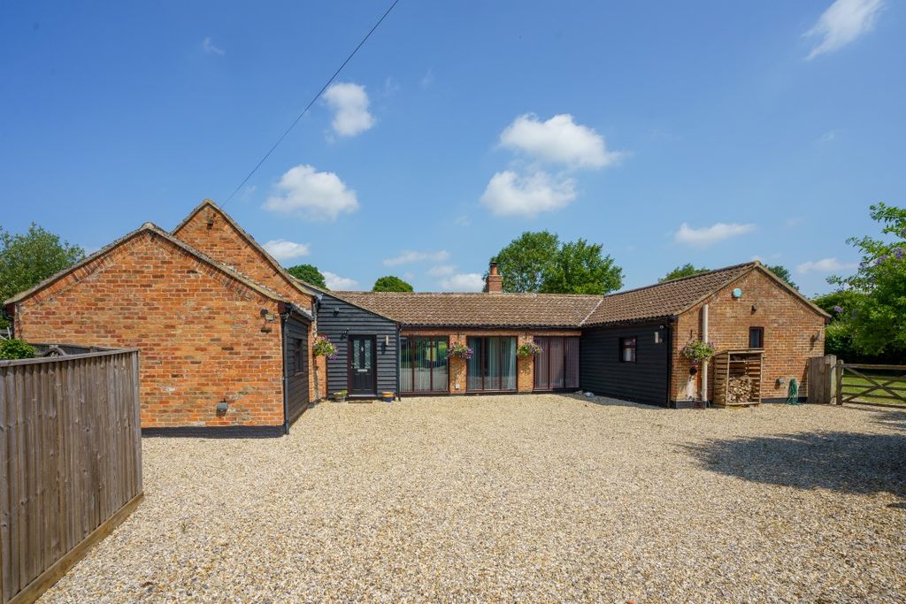 Property photo 1 of 30