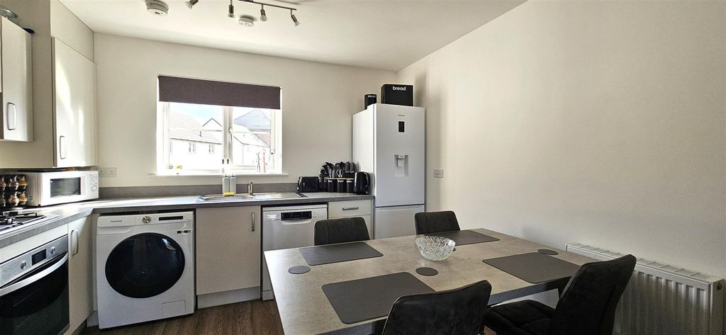 Property photo 3 of 14 13.Jpg