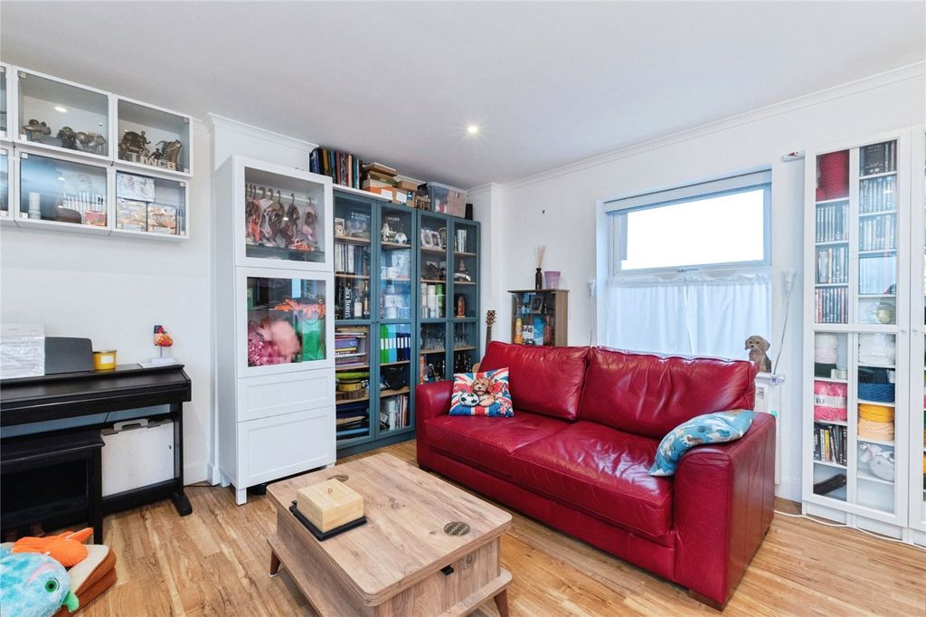 Property photo 3 of 20 Picture No. 03