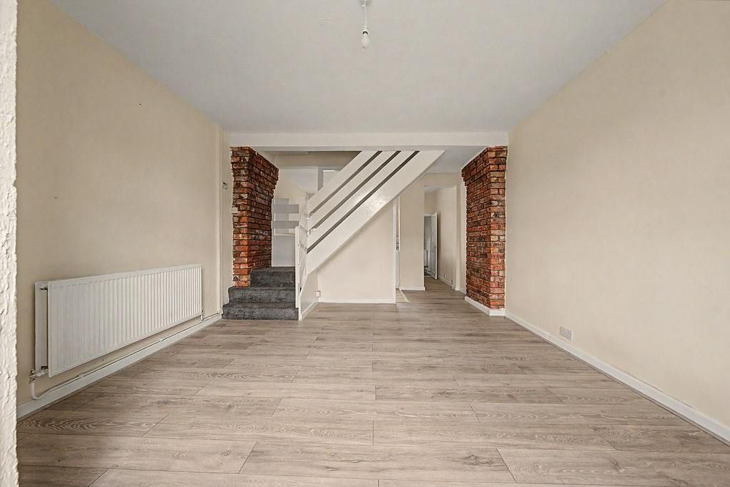 Property photo 2 of 11 Gallery