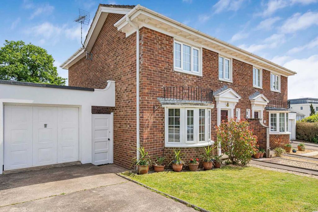 Property photo 1 of 25