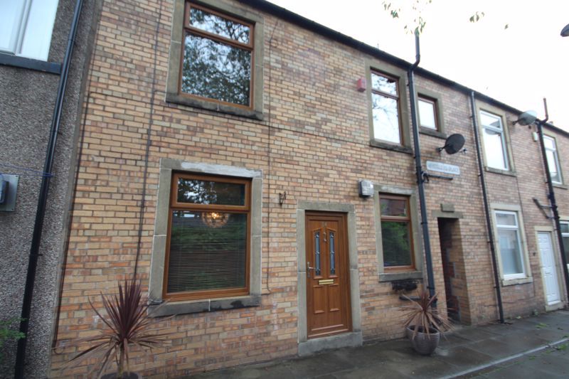 Property photo 1 of 8 House