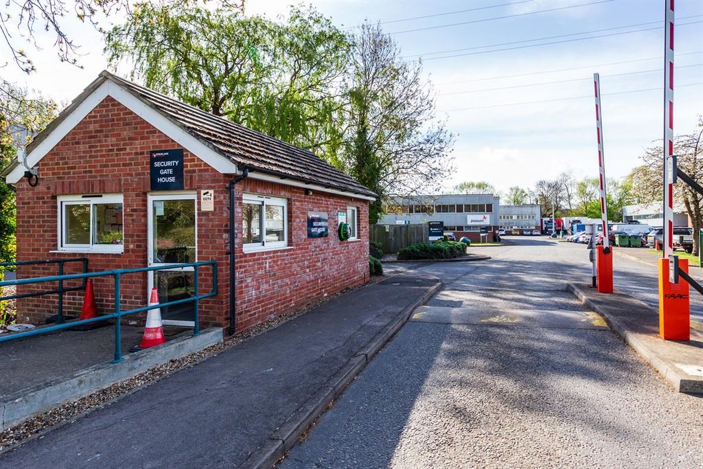 Property photo 3 of 3 Photo