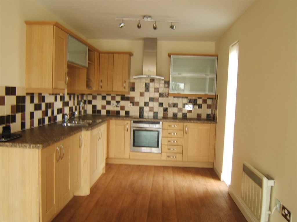 Property photo 2 of 4