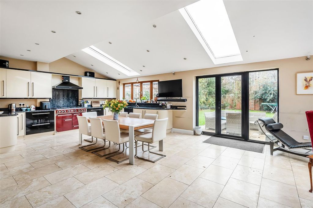 Property photo 2 of 36 51-Links-Road-17.Jpg