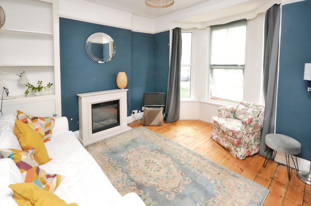 Property photo 2 of 14 Pbox-Img.Jpg