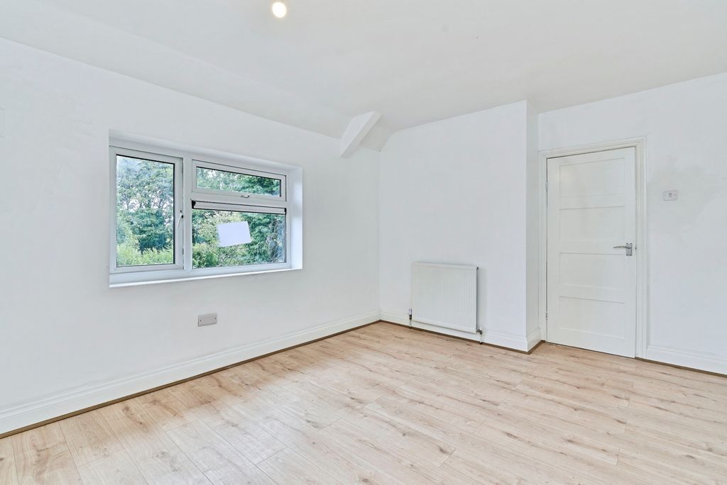Property photo 3 of 16 Image 3