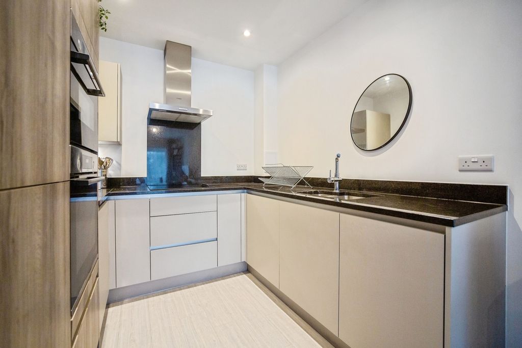 Property photo 3 of 19 Photo