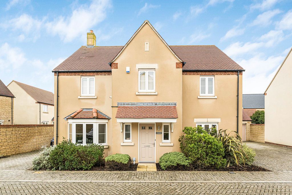 Property photo 1 of 41