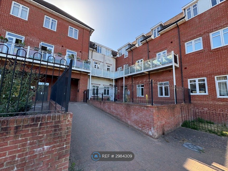 Property photo 1 of 8 External View