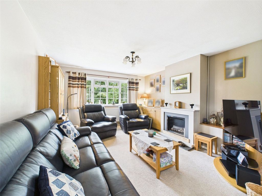 Property photo 3 of 15 Living Room