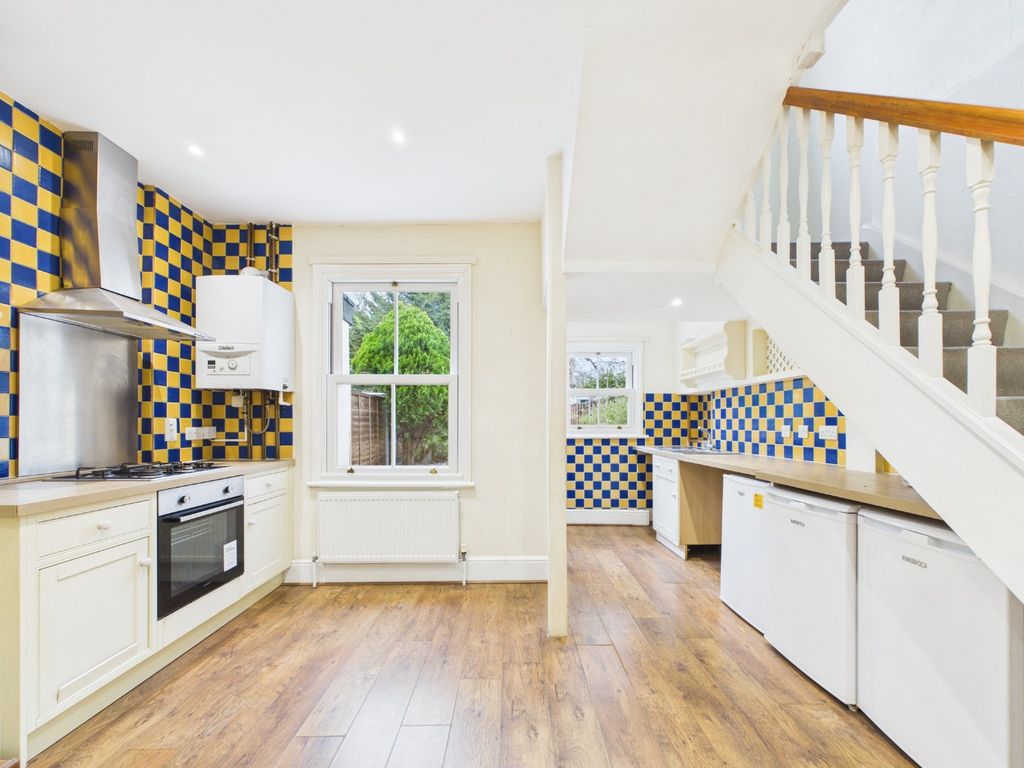 Property photo 2 of 14 4876952