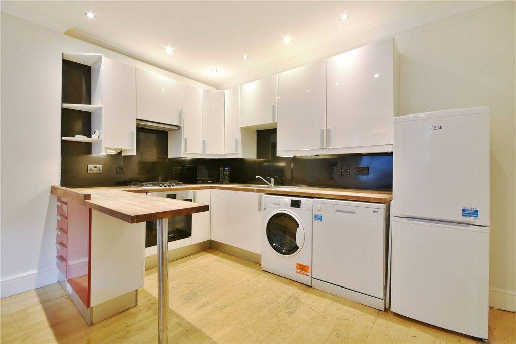 Property photo 3 of 20 Picture No. 47