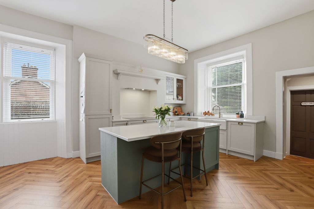 Additional image 9 of 5 bed detached house for saleSouth Park Road, Hamilton ML3