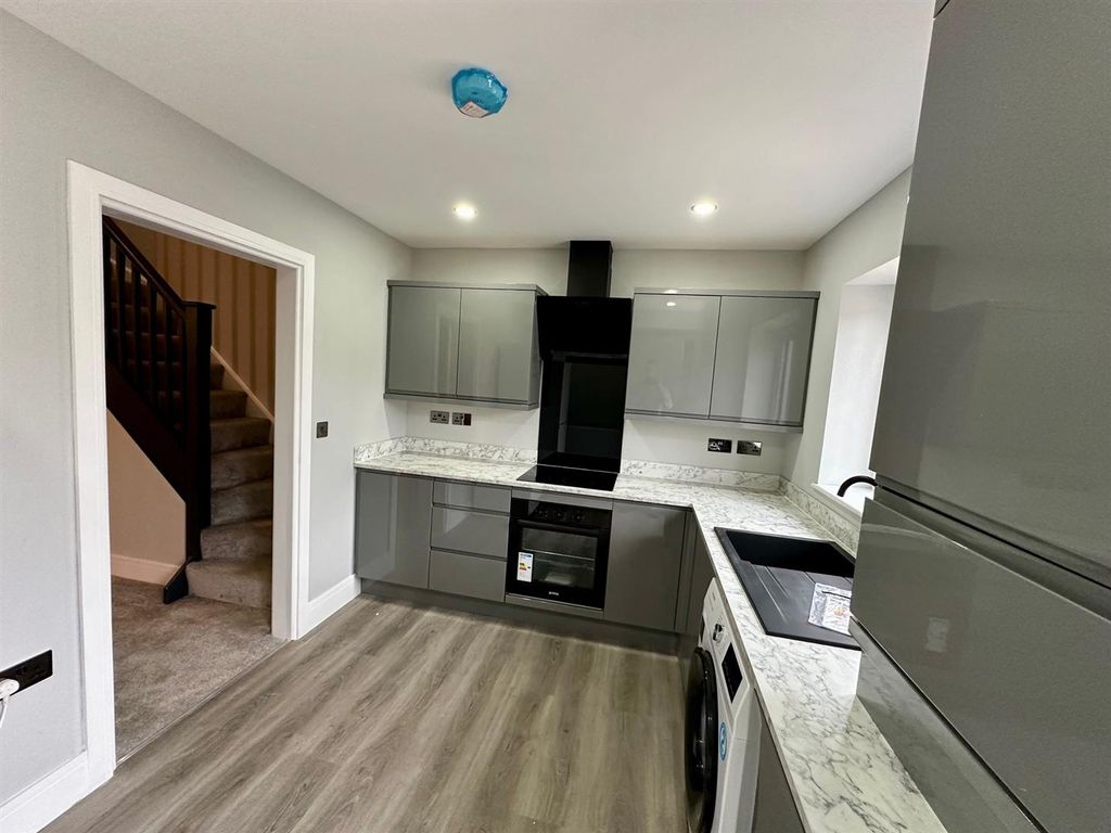 Property photo 2 of 14 B13.Jpg