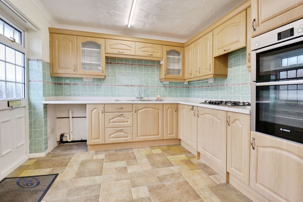 Property photo 3 of 16 Pbox-Img.Jpg