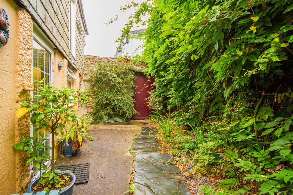 Property photo 2 of 10 Tps 01726 217 888-07